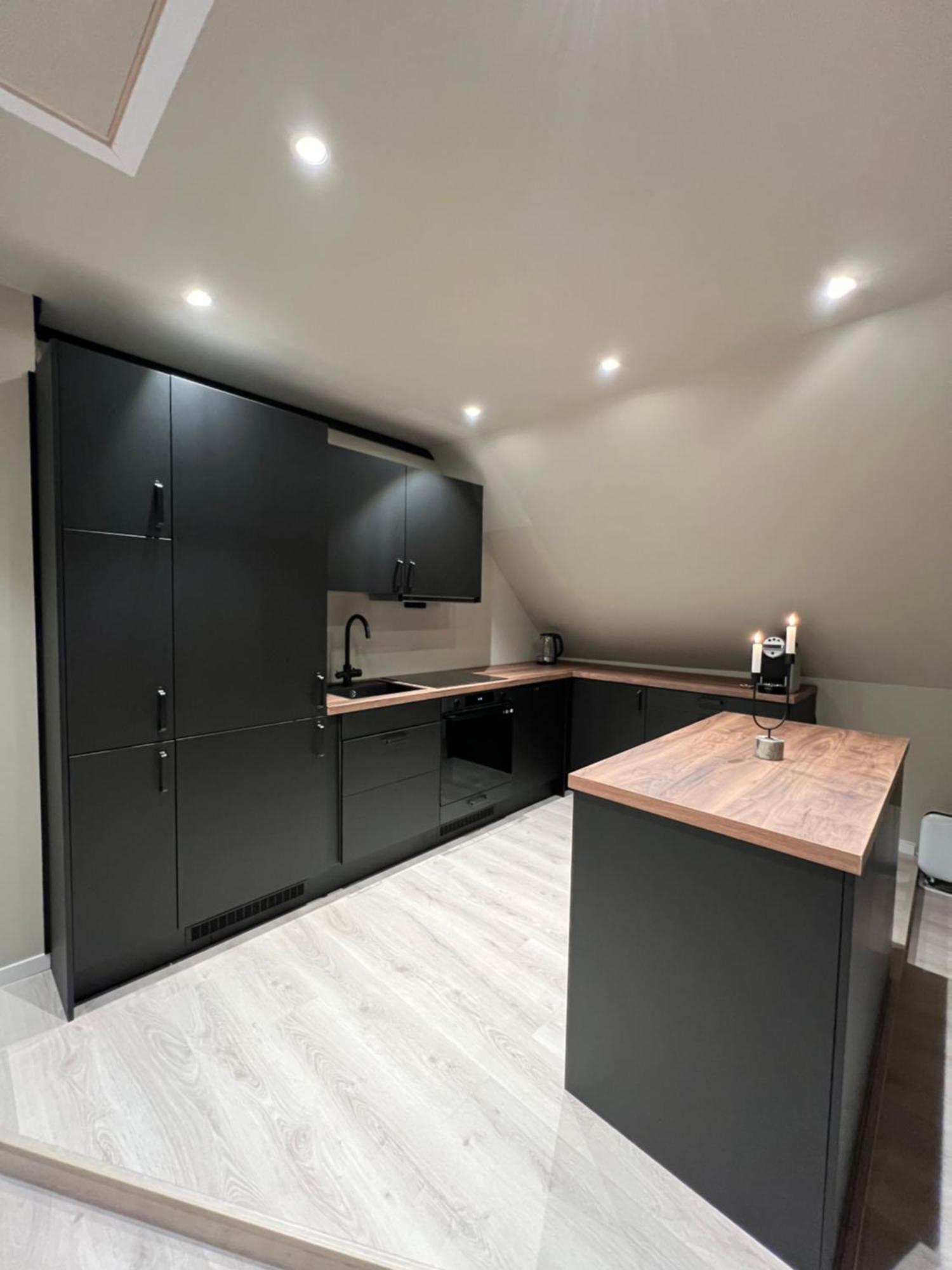 Central Apartment In Svolvær Buitenkant foto